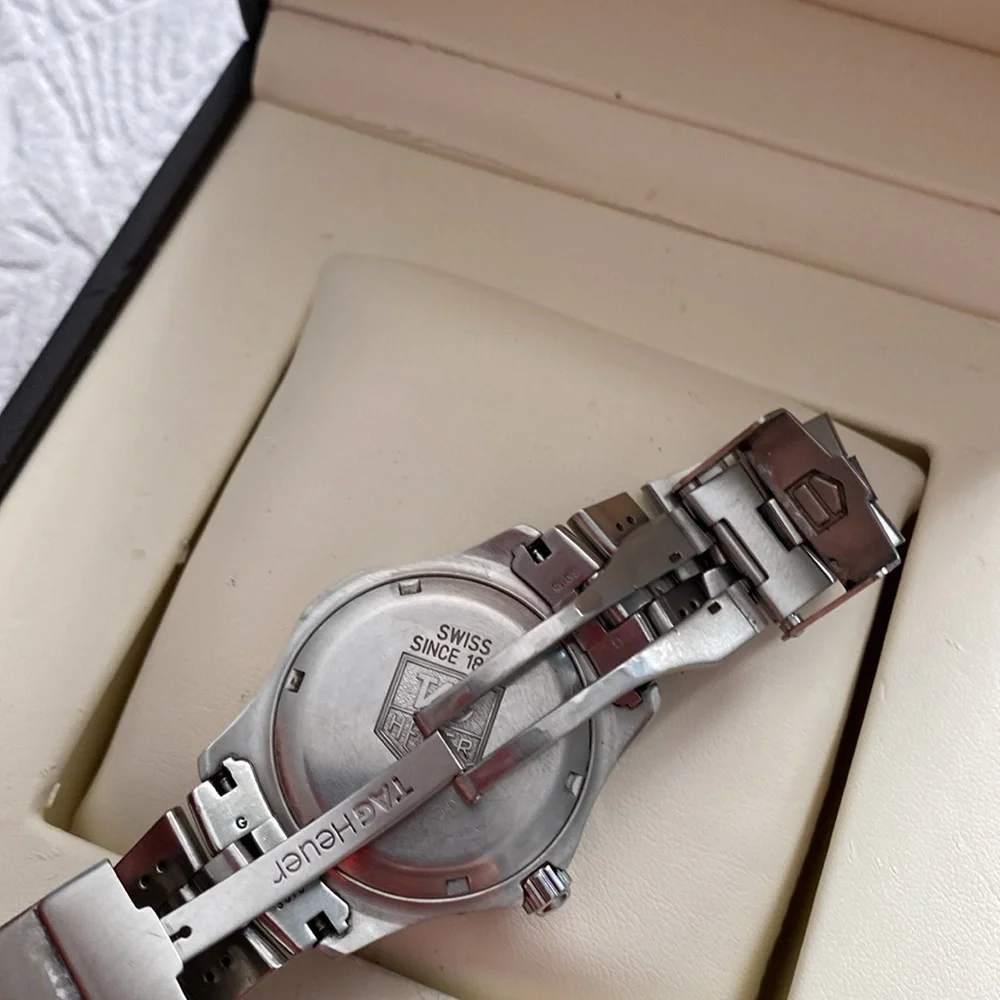TAG HEUER 200m